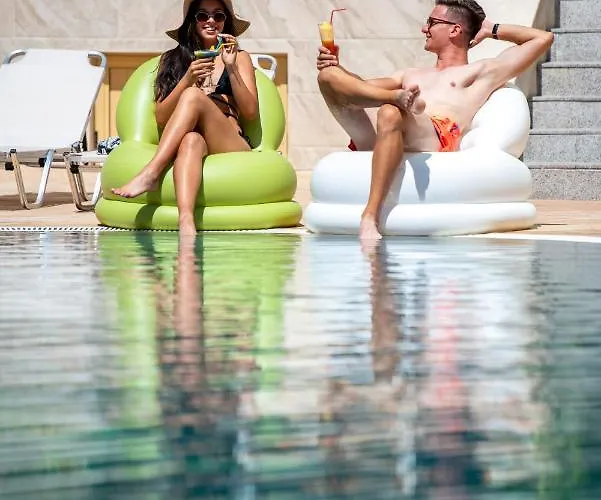 Maria Palace Hotel 4*