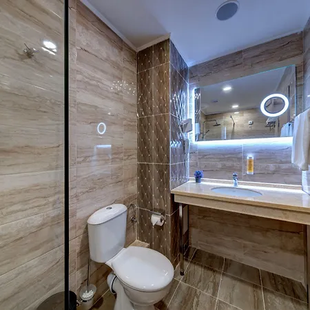 Хотел Maria Palace 4*