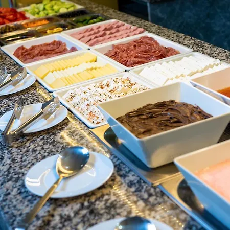 Maria Palace Хотел 4*